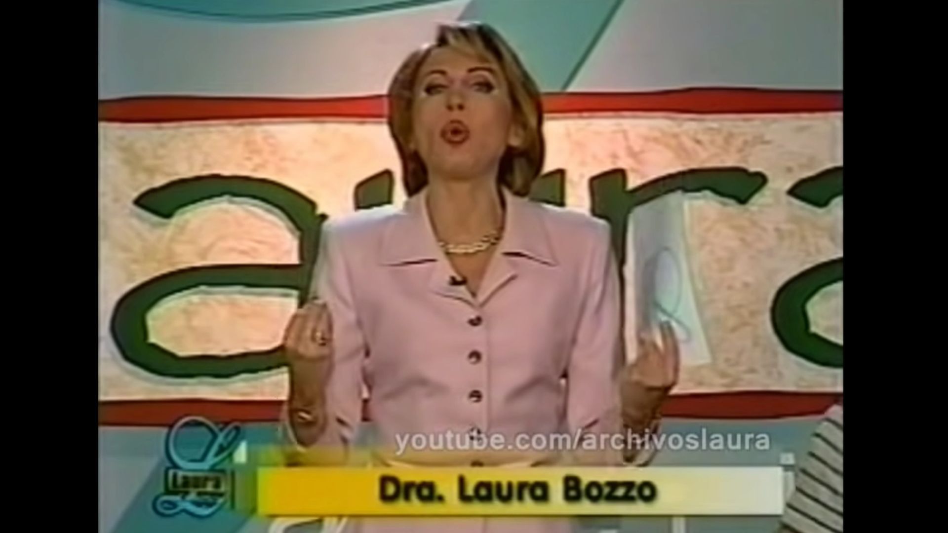 Laura Bozzo en su programa 'Laura en América' (YouTube / Archivos Laura)