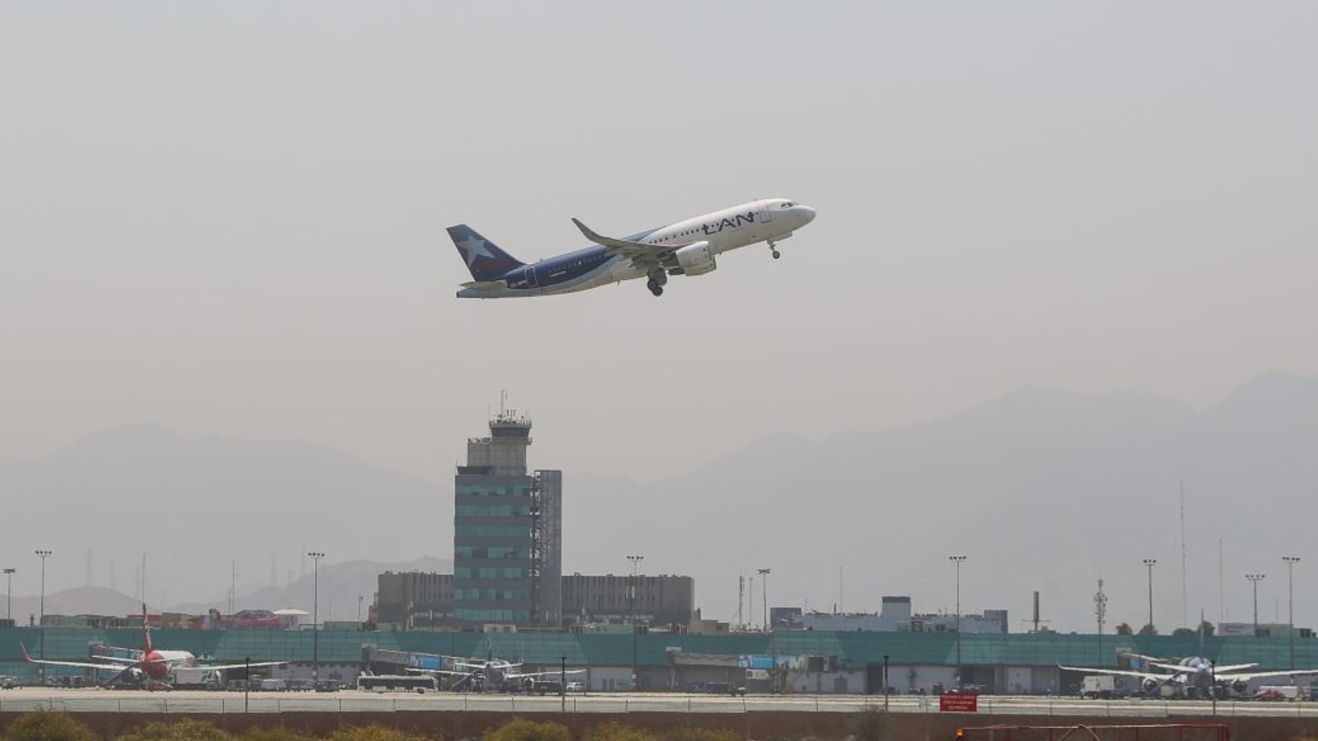 Aeropuerto Jorge Chávez: se reanuda vuelos luego de desperfecto técnico de una aeronave